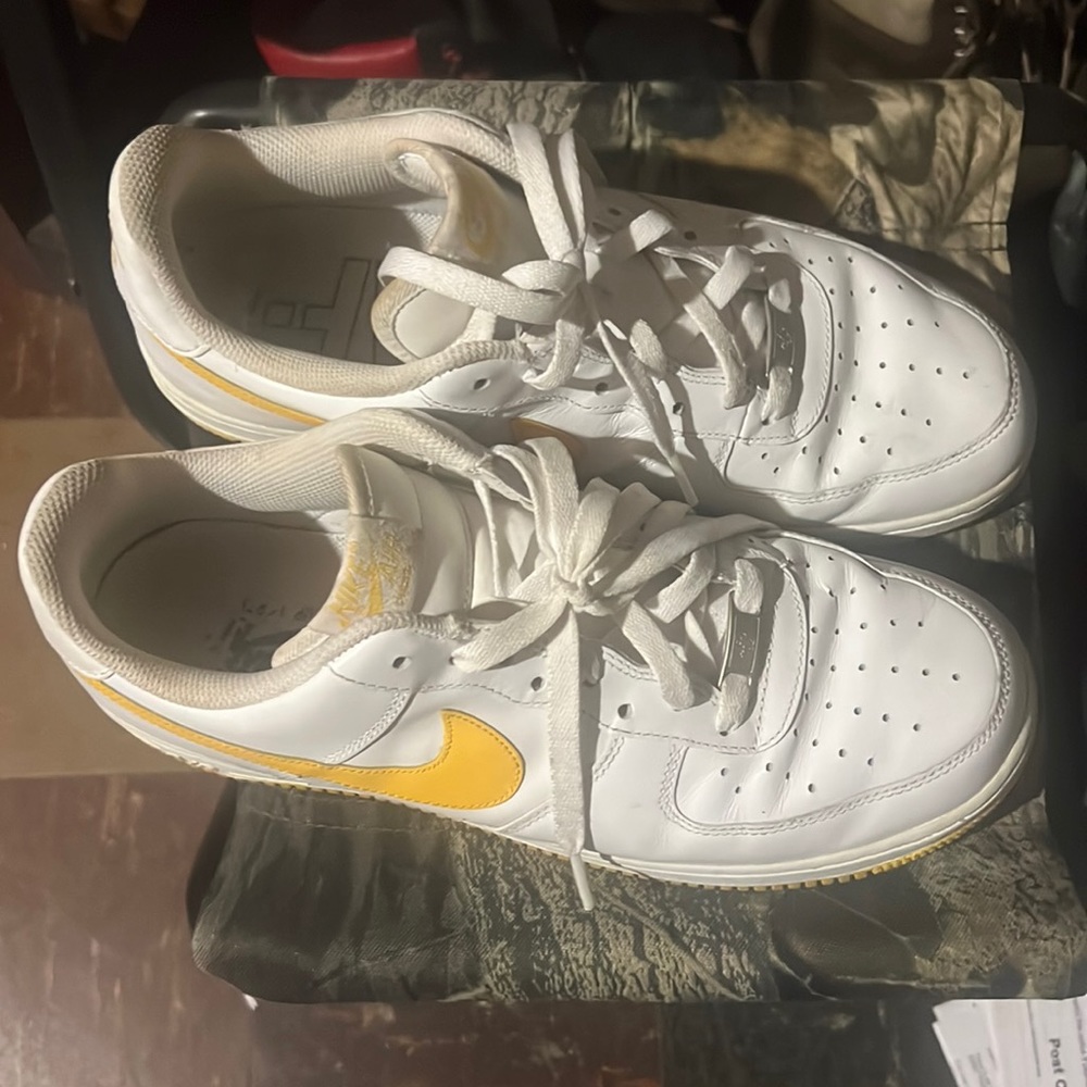 White Nike Air Force 1’s w/ yellow check size 11